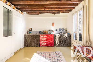 Apartment in Paris (75010)