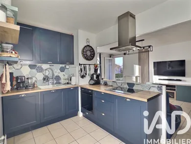 Apartment in Sainte-Geneviève-des-Bois (91700)