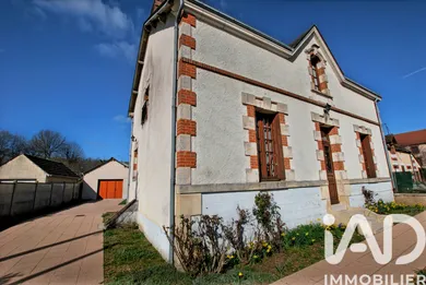 House in Ouzouer-sur-Trézée (45250)