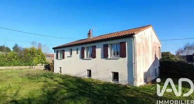 Maison de village à Ménigoute (79340)