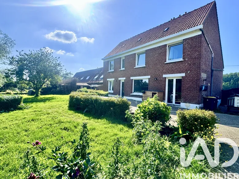 Immeuble 204 m² · à Renescure · 204 m² · 417 500 €