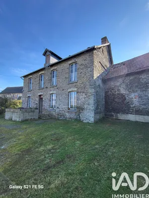 Maison de campagne à Villiers-Fossard (50680)