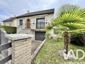 Pavillon à Loir en Vallée (72310)