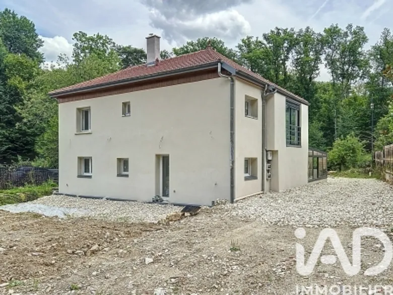 Maison 5 pièces 168 m² · à Germaine · 168 m² · 373 000 €