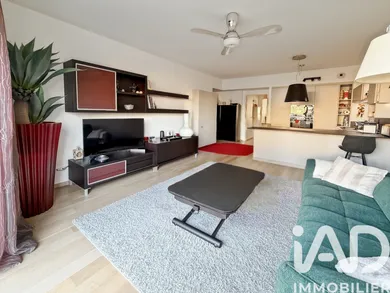 Apartment in Paris (75014)