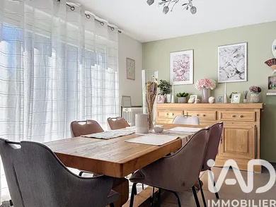 Traditional house in Hanches (28130)