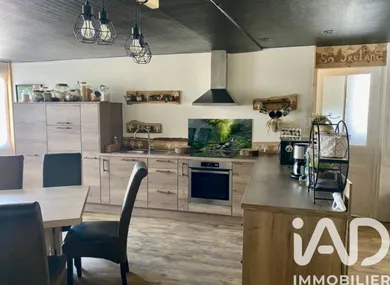 Maison de village à Marines (95640)