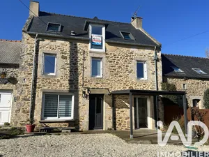 Maison de campagne à PLEURTUIT (35730)