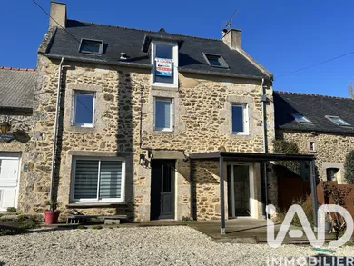 Maison de campagne à PLEURTUIT (35730)