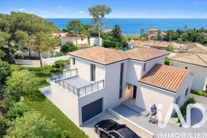 Maison d'architecte à Les Issambres (83380)