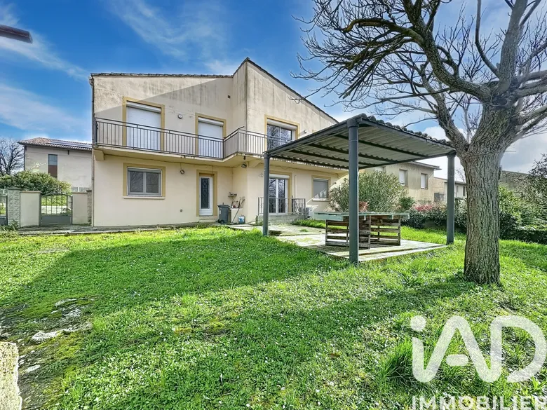 Maison 7 pièces 171 m² · à Villalier · 171 m² · 179 000 €