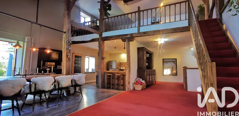 Maison 8 pièces 279 m² · à Trémonzey · 279 m² · 305 000 €
