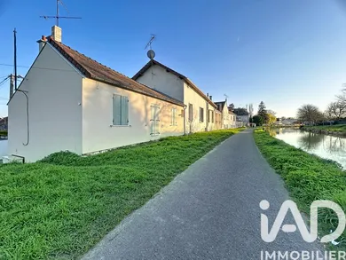 Apartment in Villenoy (77124)