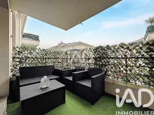 Apartment in Pontault-Combault (77340)