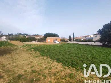 Building plot in Roujan (34320)