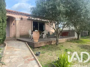 Maison traditionnelle à Saint-Mamert-du-Gard (30730)