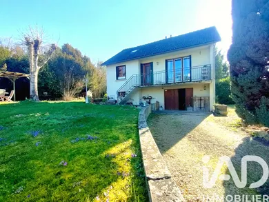 Maison traditionnelle à Courgenay (89190)