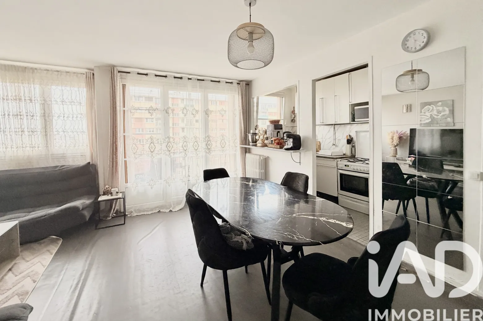 Vente appartement à Montreuil (93100) : appartement 4 pièces 61 m² - 1963113 — 2