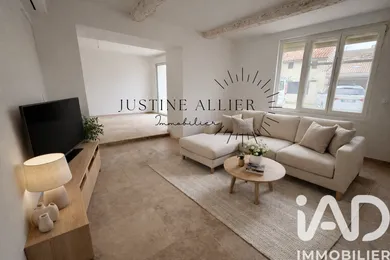 Maison de village à Maillane (13910)