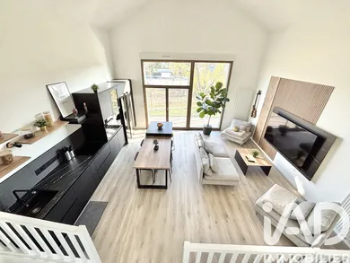 Loft à Noisy-le-Grand (93160)