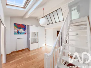 Apartment in Gemenos  (13420)