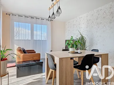 Apartment in Moissy-Cramayel (77550)