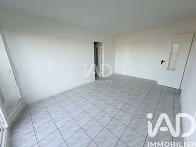 Apartment in Savigny-sur-Orge (91600)