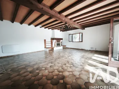 Maison traditionnelle à Les Peintures (33230)