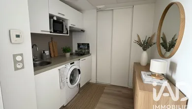 Appartement à Bordeaux (33300)