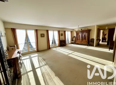 Appartement à Fontainebleau (77300)