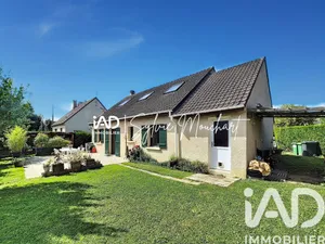 House in Le Mesnil-Saint-Denis (78320)