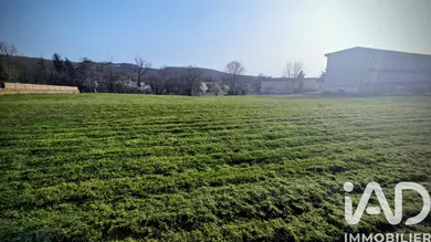Terrain à bâtir à Lacapelle-Marival (46120)