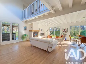 Maison à Mont-Saint-Aignan (76130)