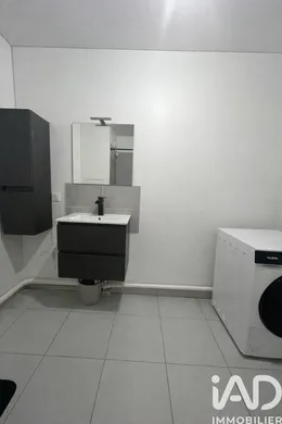 Apartment in Bondoufle (91070)