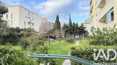 Apartment in Toulon (83000)