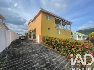 Maison à Sainte-Anne (97227)