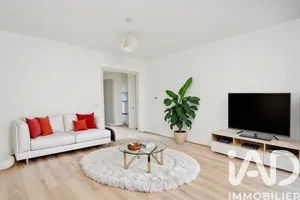 Apartment in Aix-en-Provence (13100)