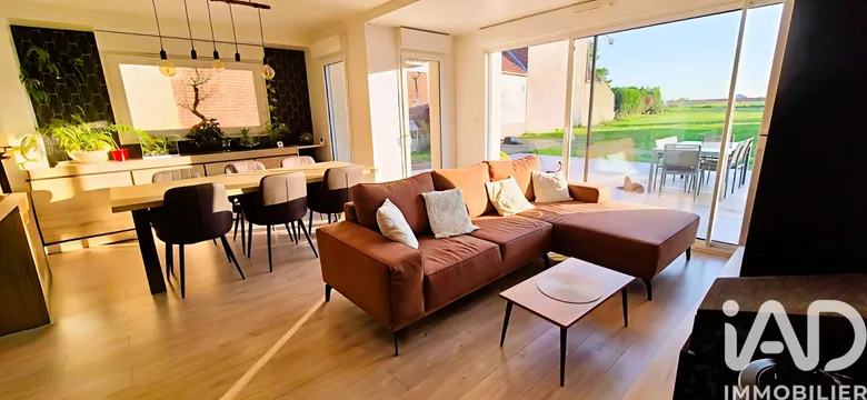 Maison 5 pièces 92 m² · à Ostricourt · 92 m² · 279 900 €