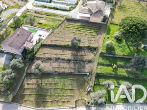 Terrain à Carros (06510)