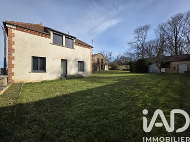 Townhouse in Bourbon-Lancy (71140)