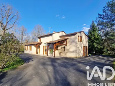 House in Vouzan (16410)