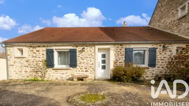 Maison à Fontaine-le-Port (77590)
