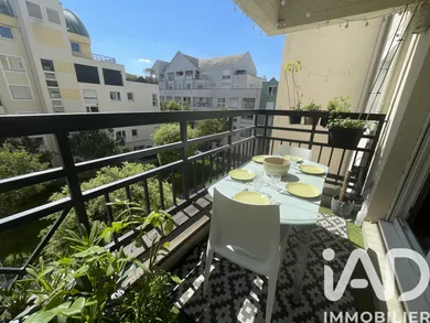 Apartment in Suresnes (92150)