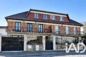 Traditional house in Villeneuve-le-Roi (94290)