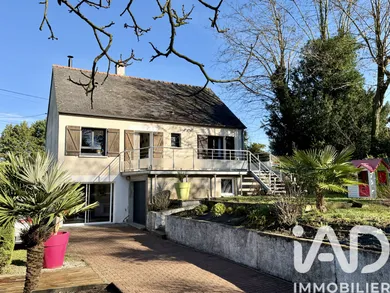 Maison traditionnelle à Rochecorbon (37210)