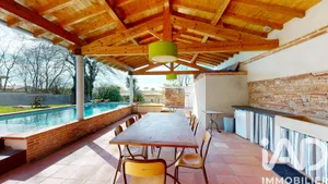 Townhouse in Pechbonnieu (31140)