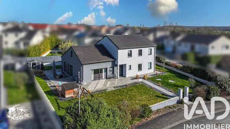 Maison 6 pièces 230 m² · à Kanfen · 230 m² · 710 000 €