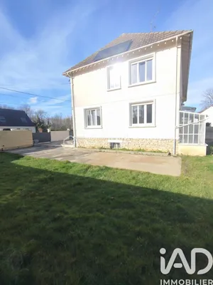 Maison traditionnelle à Dammarie-lès-Lys (77190)
