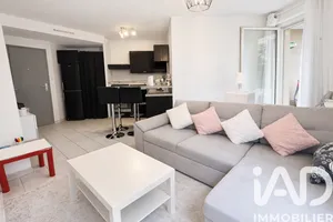 Apartment in Aix-en-Provence (13090)