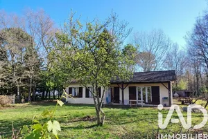 House in Saint-Selve (33650)